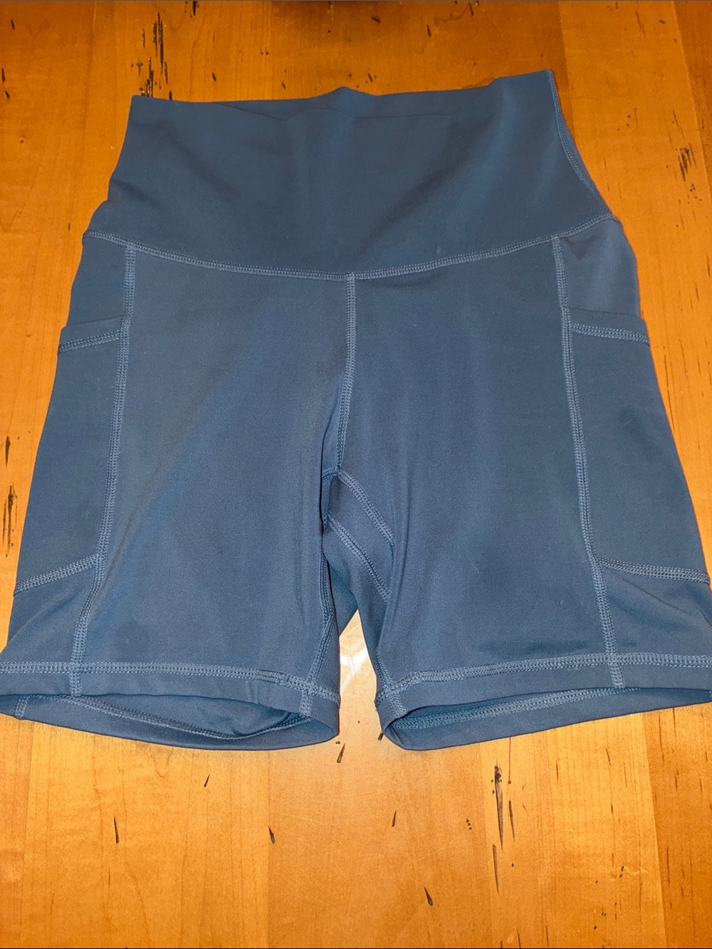 COLORFULKOALA EUC Women’s Blue High-Rise Buttery Soft Performance Shorts Size S.